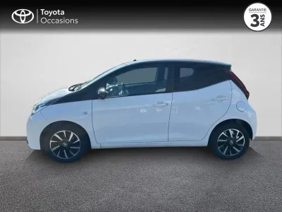 TOYOTA Aygo 1.0 VVT-i 72ch x-night 5p MY21 occasion 2021 - Photo 3