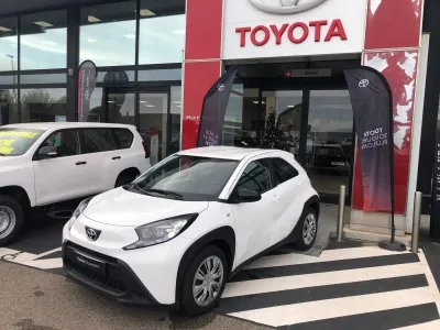TOYOTA Aygo X 1.0 VVT-i 72ch Dynamic MY24 occasion 2025 - Photo 2
