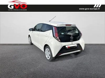 TOYOTA Aygo 1.0 VVT-i 69ch x-play 5p occasion 2016 - Photo 2