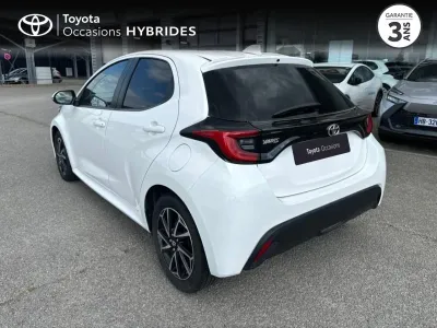 TOYOTA Yaris 70 VVT-i Design 5p occasion 2020 - Photo 2