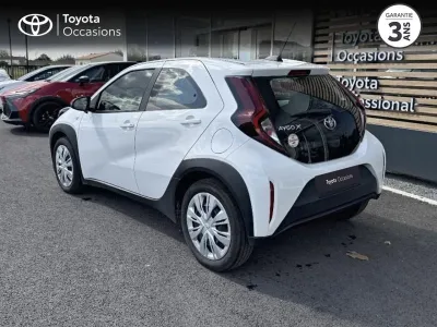 TOYOTA Aygo X 1.0 VVT-i 72ch Dynamic occasion 2022 - Photo 2
