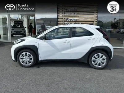 TOYOTA Aygo X 1.0 VVT-i 72ch Dynamic occasion 2022 - Photo 3