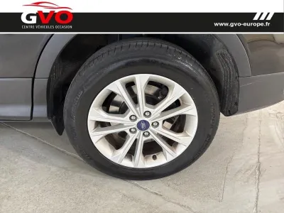 FORD Kuga 2.0 TDCi 150ch Stop&Start Titanium 4x2 occasion 2018 - Photo 4