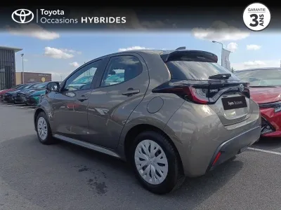 TOYOTA Yaris 116h Design 5p MC24 occasion 2023 - Photo 2