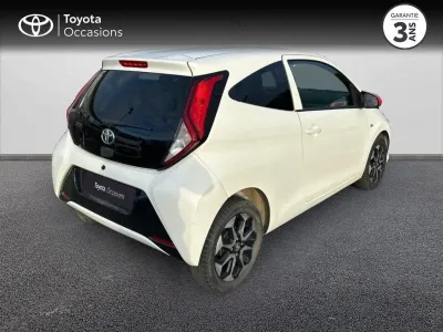 TOYOTA Aygo 1.0 VVT-i 72ch x-play 3p occasion 2019 - Photo 2
