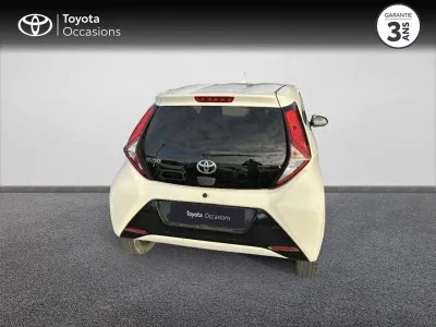 TOYOTA Aygo 1.0 VVT-i 72ch x-play 3p occasion 2019 - Photo 4