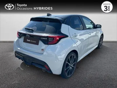 TOYOTA Yaris 116h GR Sport 5p MY22 occasion 2022 - Photo 2