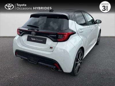 TOYOTA Yaris 116h GR Sport 5p MY22 occasion 2022 - Photo 2
