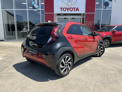 TOYOTA Aygo X 1.0 VVT-i 72ch Design S-CVT MY24 occasion 2024 - Photo 3