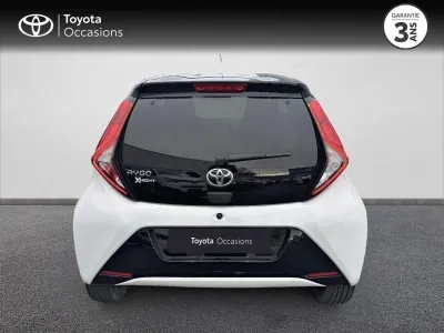 TOYOTA Aygo 1.0 VVT-i 72ch x-night 5p MY21 occasion 2021 - Photo 4