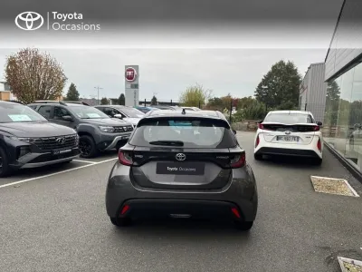TOYOTA Yaris 116h Dynamic 5p MY22 occasion 2022 - Photo 4