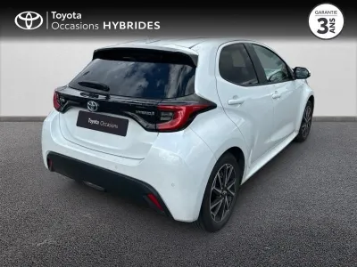 TOYOTA Yaris 116h Design 5p MY22 occasion 2023 - Photo 2