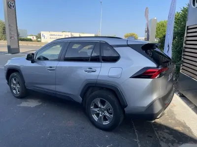 TOYOTA RAV4 2.5 Hybride 218ch Dynamic 2WD MY22 occasion 2022 - Photo 3
