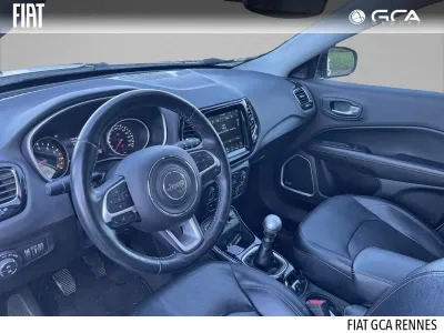 JEEP Compass 1.4 MultiAir II 140ch Limited 4x2 occasion 2018 - Photo 4