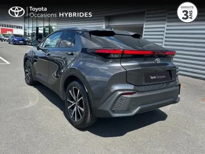 TOYOTA C-HR 1.8 140ch Design NG23 occasion 2024 - Photo 2