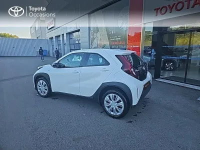 TOYOTA Aygo X 1.0 VVT-i 72ch Dynamic occasion 2022 - Photo 2