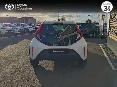 TOYOTA Aygo X 1.0 VVT-i 72ch Dynamic occasion 2022 - Photo 4