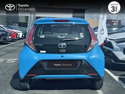 TOYOTA Aygo 1.0 VVT-i 69ch x-play 5p occasion 2017 - Photo 4