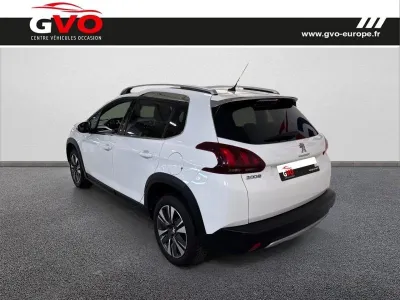 PEUGEOT 2008 1.5 BlueHDi 100ch E6.c Allure S&S BVM5 86g occasion 2019 - Photo 2