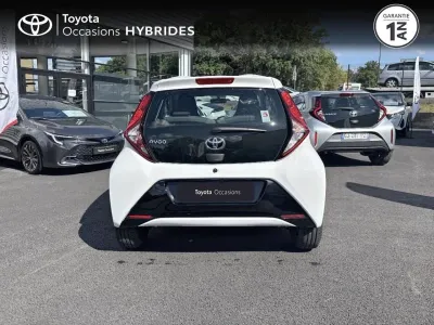 TOYOTA Aygo 1.0 VVT-i 72ch x-play 5p MY21 occasion 2022 - Photo 4
