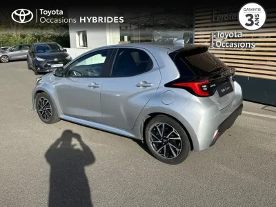 TOYOTA Yaris 116h Design 5p MY22 occasion 2022 - Photo 2