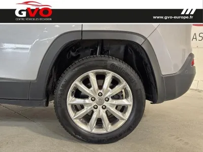 JEEP Cherokee 2.0 MultiJet 170ch Limited Active Drive II BVA S/S occasion 2015 - Photo 4