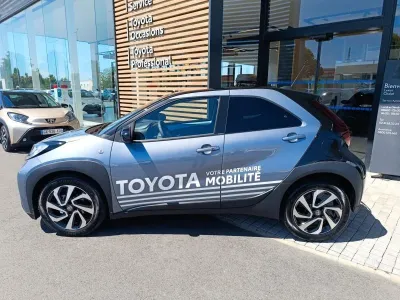 TOYOTA Aygo X 1.0 VVT-i 72ch Design MY24 occasion 2025 - Photo 2