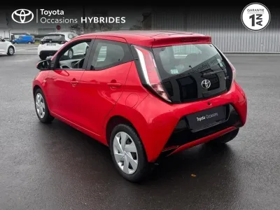 TOYOTA Aygo 1.0 VVT-i 69ch x-play x-shift 5p occasion 2015 - Photo 2