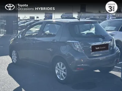 TOYOTA Yaris HSD 100h Style 5p occasion 2014 - Photo 2