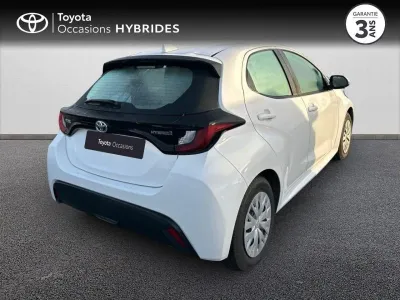 TOYOTA Yaris 116h Dynamic Business 5p + Programme Beyond Zero Academy MY22 occasion 2022 - Photo 2