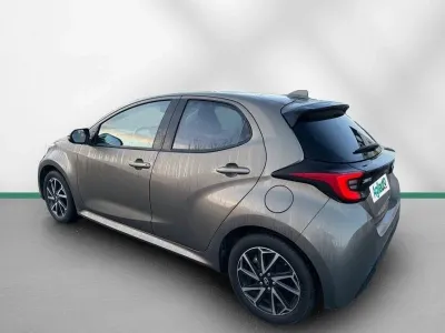 TOYOTA Yaris 116h Design 5p MY22 occasion 2023 - Photo 3