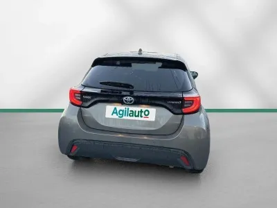 TOYOTA Yaris 116h Design 5p MY22 occasion 2023 - Photo 4