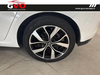 RENAULT Megane 1.3 TCe 140ch FAP Limited EDC occasion 2020 - Photo 4