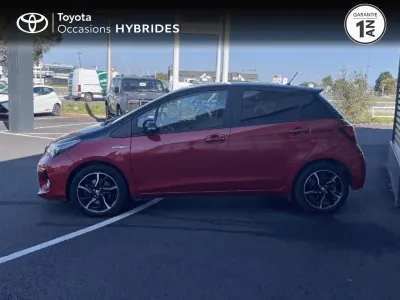 TOYOTA Yaris HSD 100h Collection 5p occasion 2016 - Photo 3