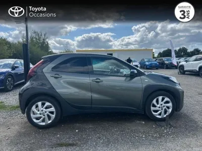 TOYOTA Aygo X 1.0 VVT-i 72ch Design occasion 2022 - Photo 3