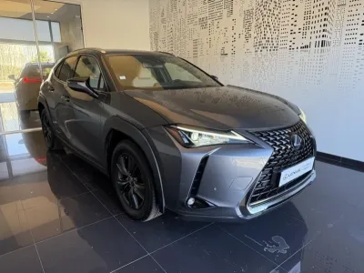 LEXUS UX 250h 2WD Luxe MY20 occasion 2019 - Photo 3