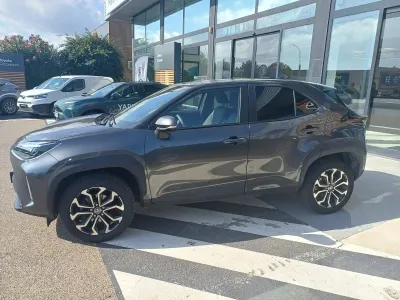 TOYOTA Yaris Cross 116h Design Cargo MY22 occasion 2022 - Photo 3