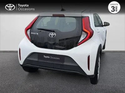 TOYOTA Aygo X 1.0 VVT-i 72ch Dynamic occasion 2022 - Photo 2