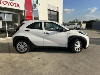 TOYOTA Aygo X 1.0 VVT-i 72ch Active Business occasion 2023 - Photo 3