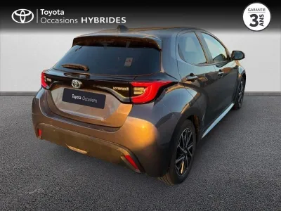 TOYOTA Yaris 116h Design 5p MY22 occasion 2022 - Photo 2