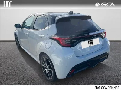 TOYOTA Yaris 116h GR Sport 5p MY22 occasion 2023 - Photo 2