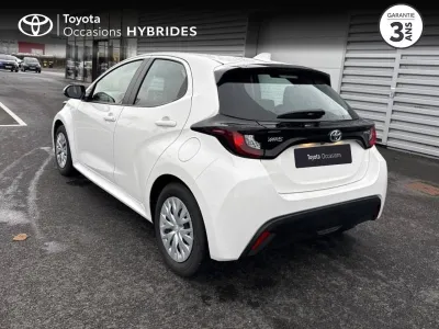 TOYOTA Yaris 116h Dynamic 5p MY22 occasion 2023 - Photo 2