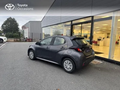 TOYOTA Yaris 116h Dynamic 5p MY22 occasion 2022 - Photo 2