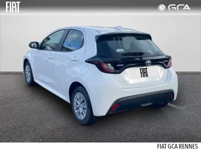TOYOTA Yaris 116h Dynamic 5p MY22 occasion 2023 - Photo 2