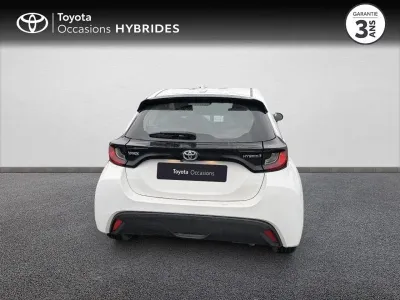 TOYOTA Yaris 116h Dynamic 5p MY22 occasion 2023 - Photo 4