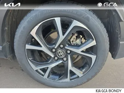 TOYOTA C-HR 184h Collection 2WD E-CVT MC19 occasion 2020 - Photo 4