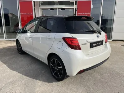 TOYOTA Yaris 100h Collection 5p occasion 2016 - Photo 4