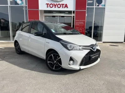 TOYOTA Yaris 100h Collection 5p occasion 2016 - Photo 3