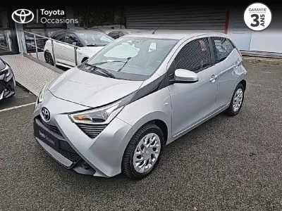 TOYOTA Aygo 1.0 VVT-i 72ch x-play 5p MY20 occasion 2021 - Photo 1