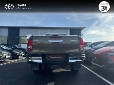 TOYOTA Hilux 2.4 D-4D 150ch X-Tra Cabine Légende 4WD BVA RC23 occasion 2023 - Photo 4